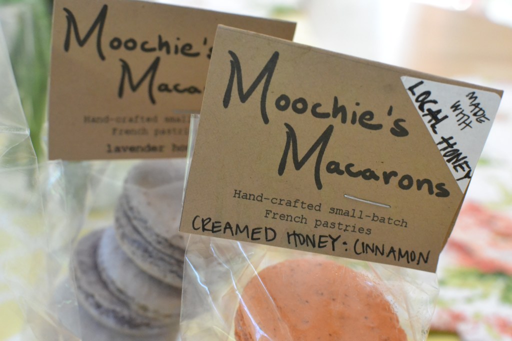 Moochie’s Macarons!